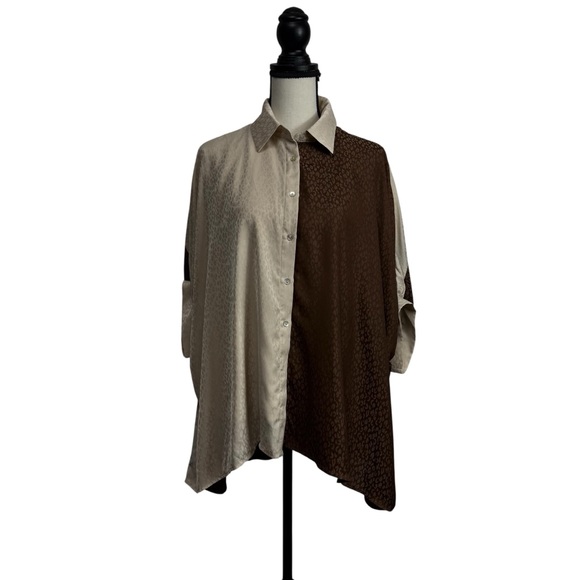 entro Tops - Entro Cream Brown Leopard Animal Print Button Up Blouse S/M‎